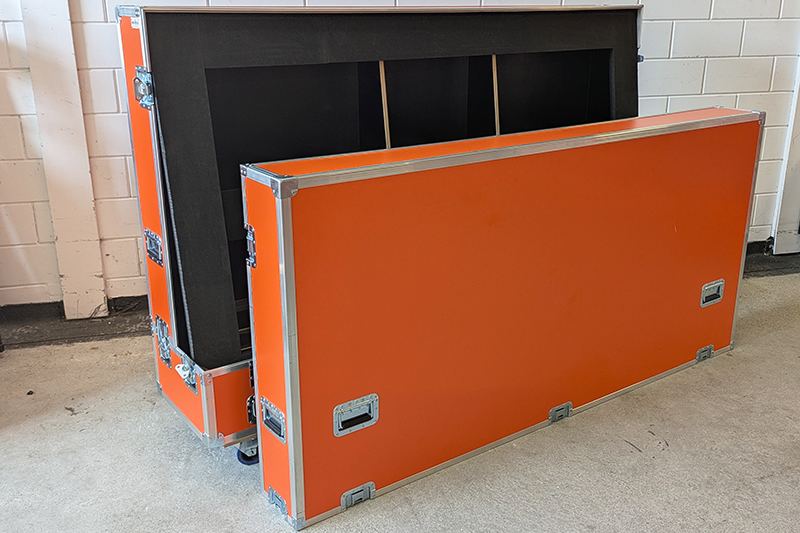 Flightcase voor 98 inch TV en SmartMetals statief - Orange Cases