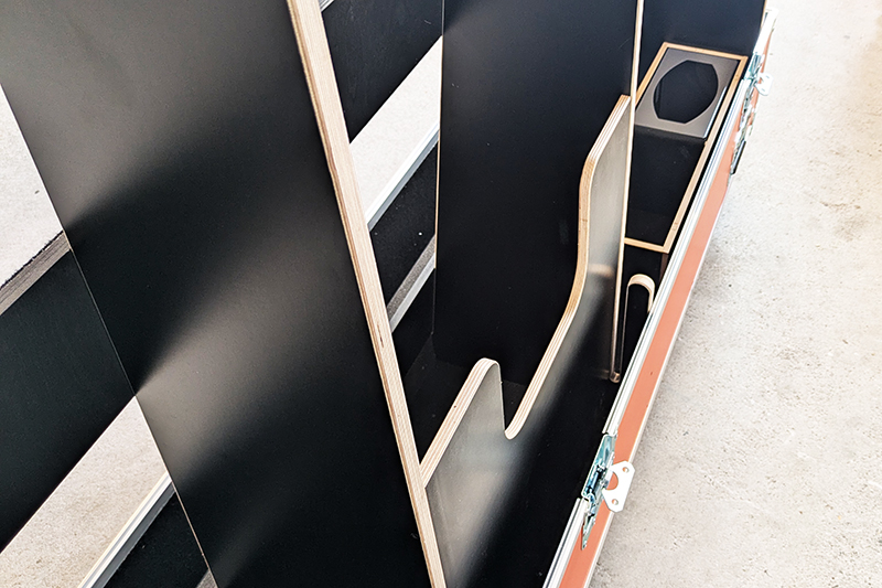 Flightcase voor SmartMetals statief en 98 inch TV - Orange Cases, OrangeCases